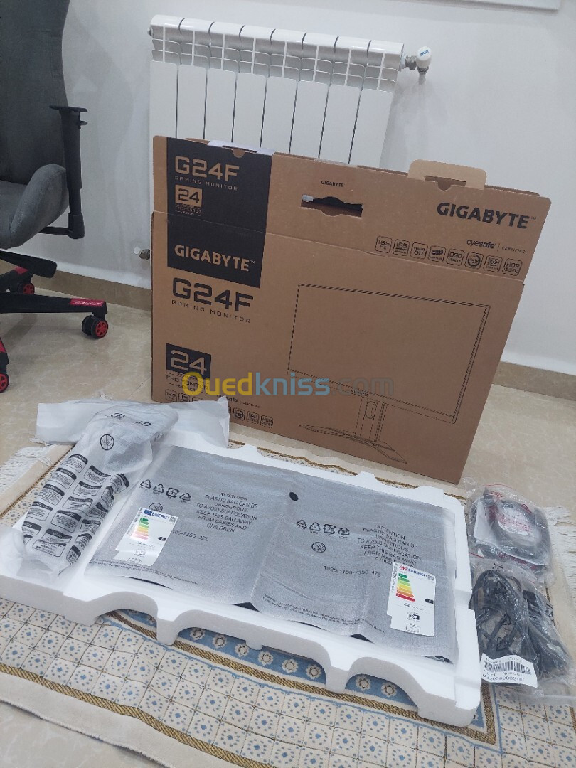 gigabyte g24f