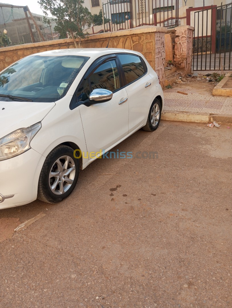 Peugeot 208 2013 Active