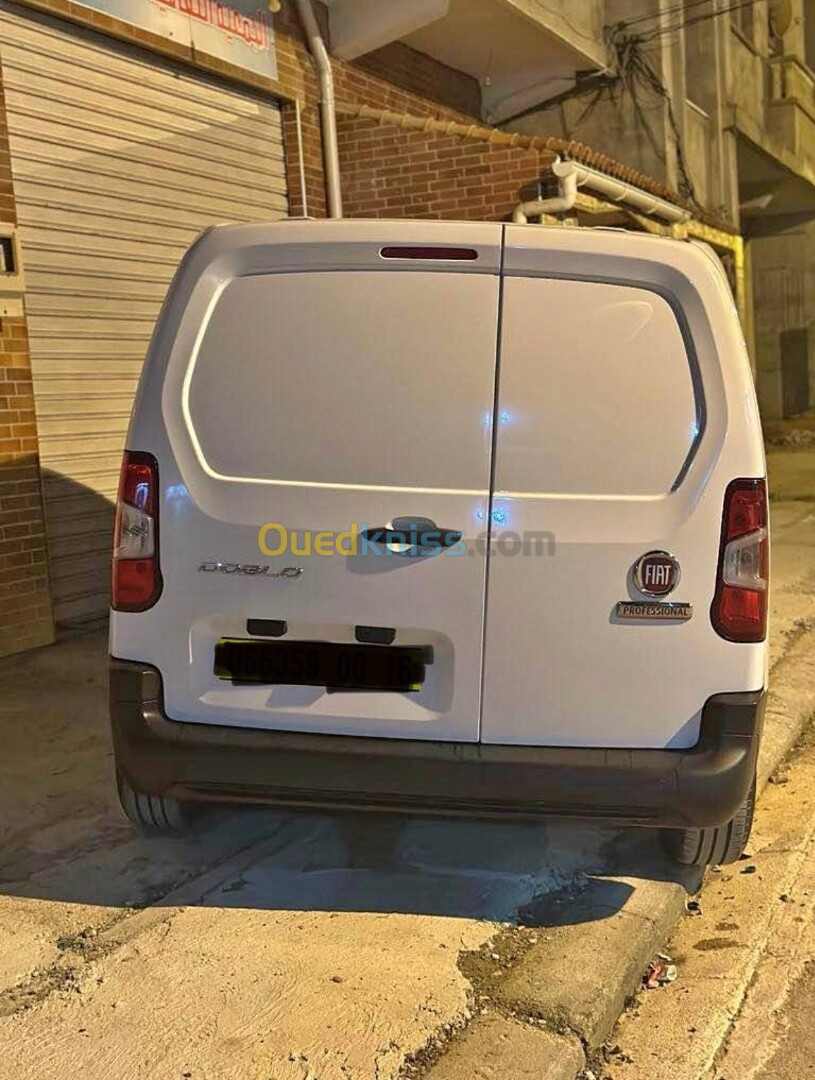 Fiat Doblo italien 2024 