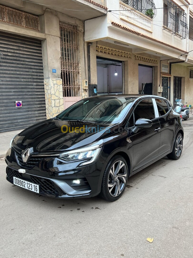 Renault Clio 2023 Rs line