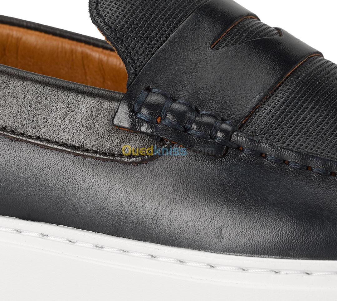 AMBITIOUS Carson Leather Loafer