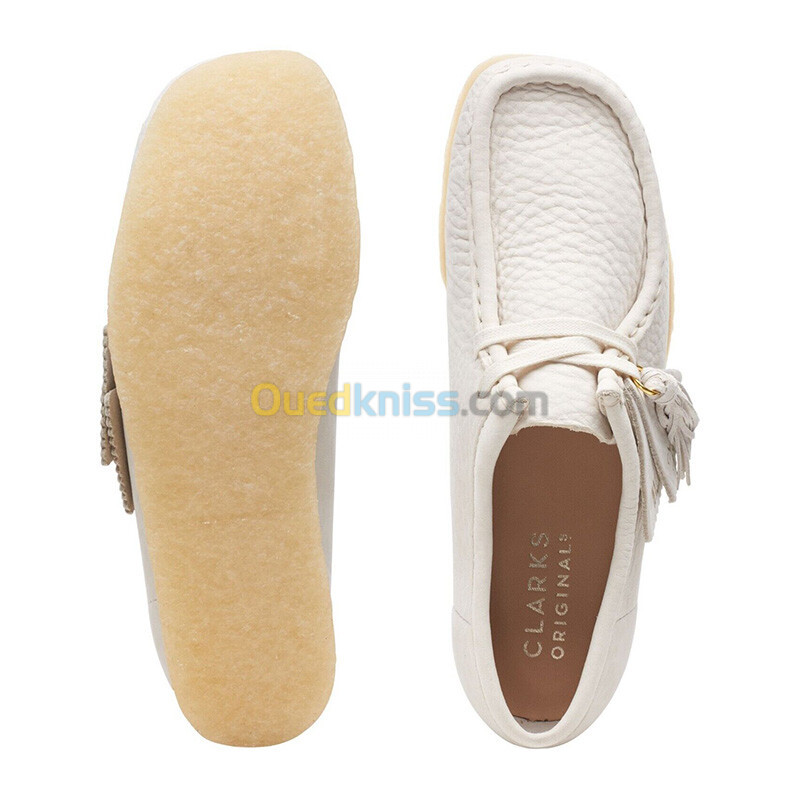 CLARKS Wallabee. White Nubuck