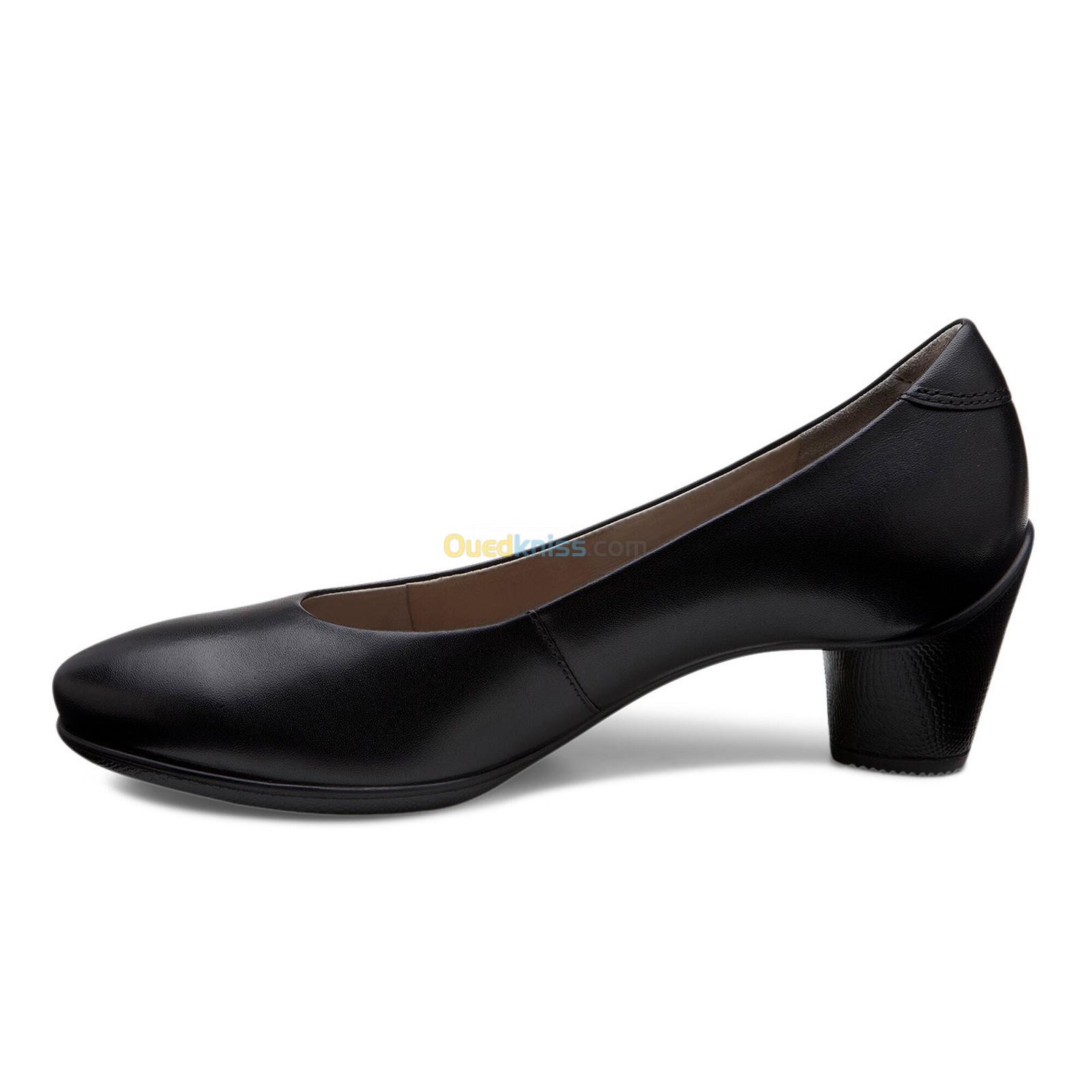 ECCO Sculptured 45 Black