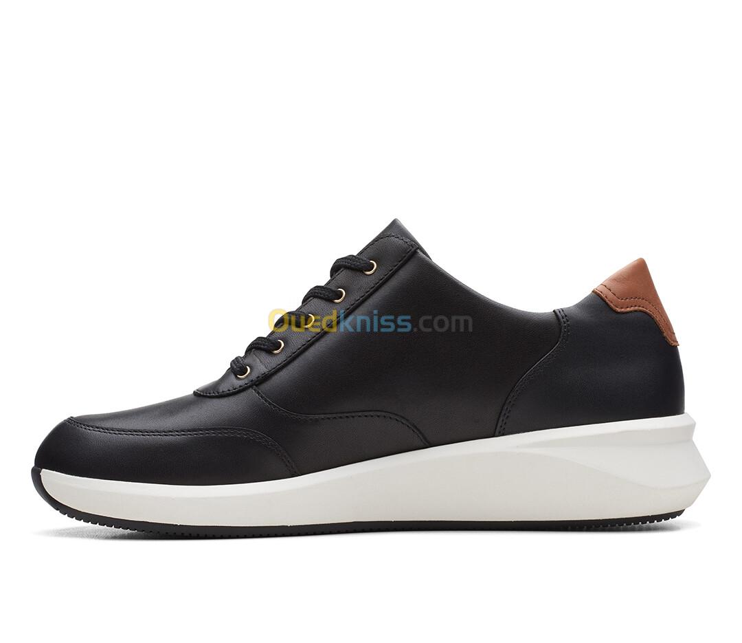 CLARKS Un Rio Zip Black Leather