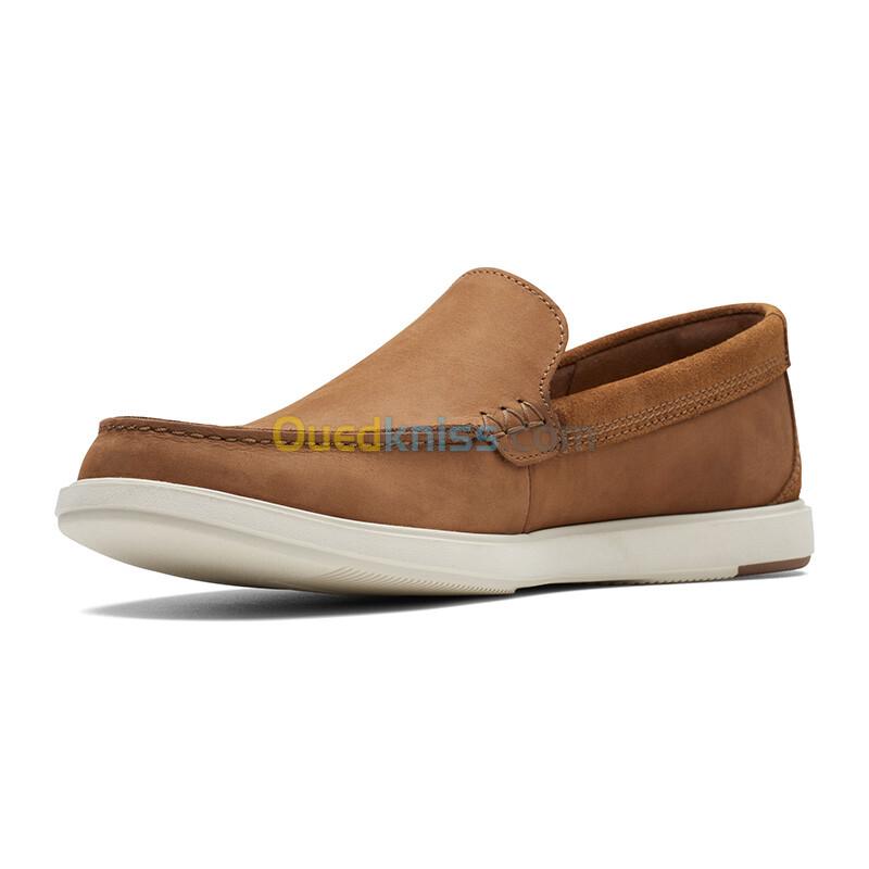 CLARKS Bratton Loafer