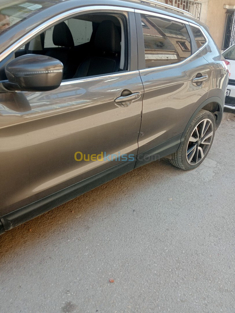 Nissan Qashqai 2015 Tekna