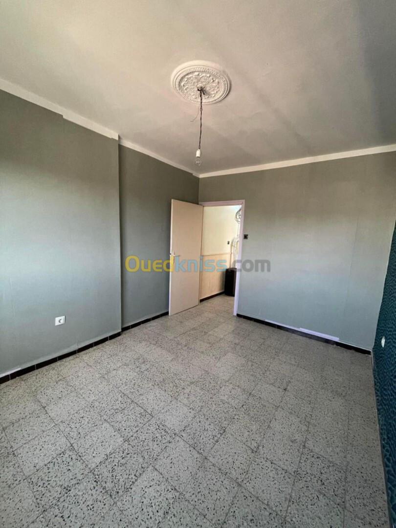 Location Appartement F2 Alger Bab ezzouar