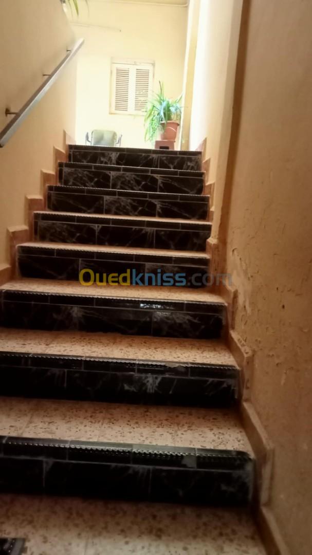 Vente Appartement F8 Tlemcen Tlemcen