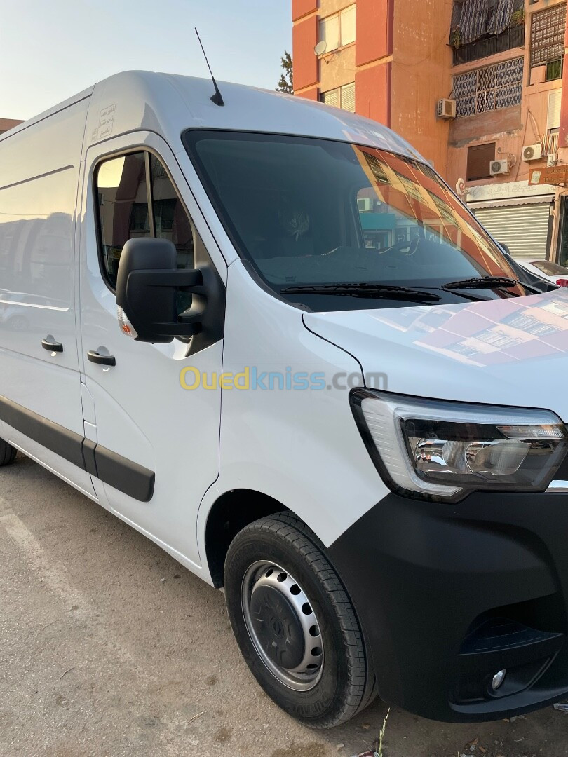 Renault master 2023 