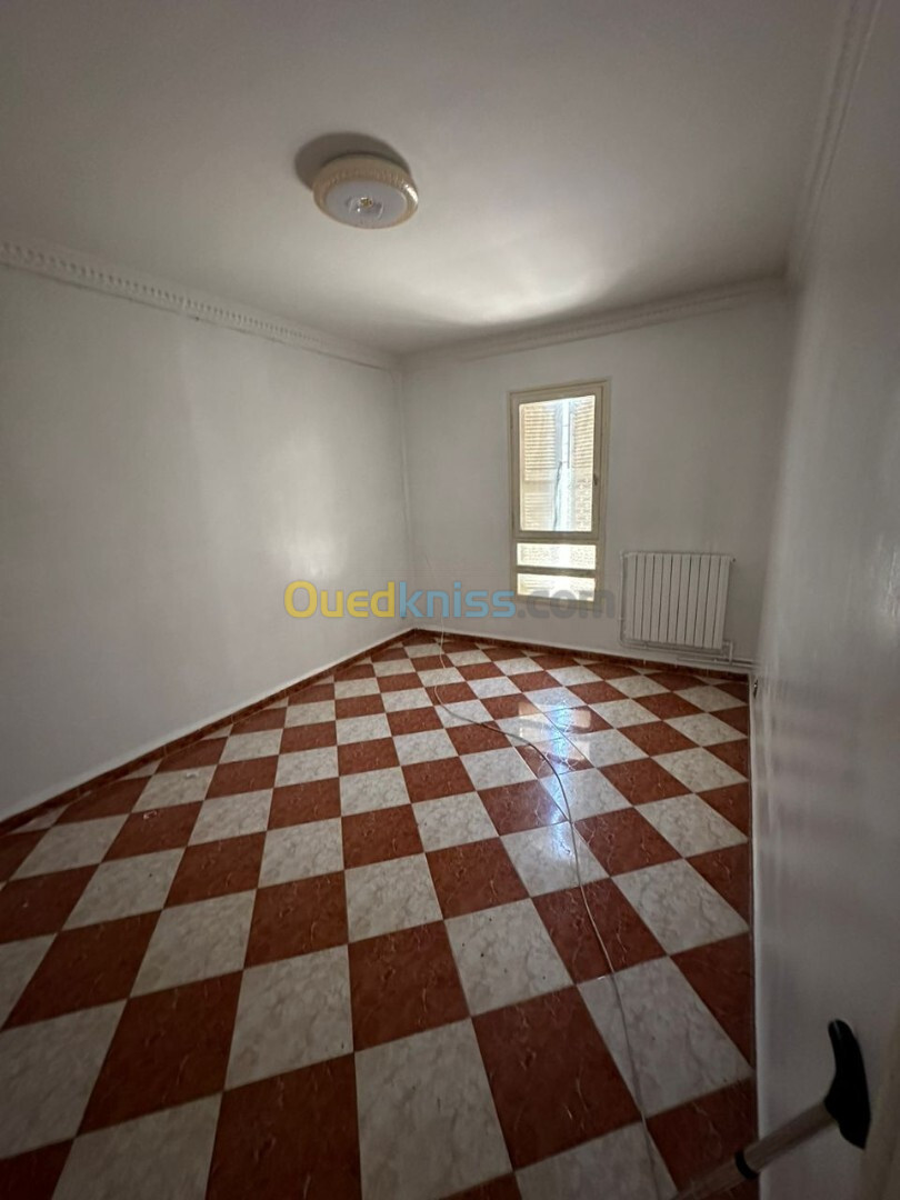 Location Appartement F4 Alger Kouba