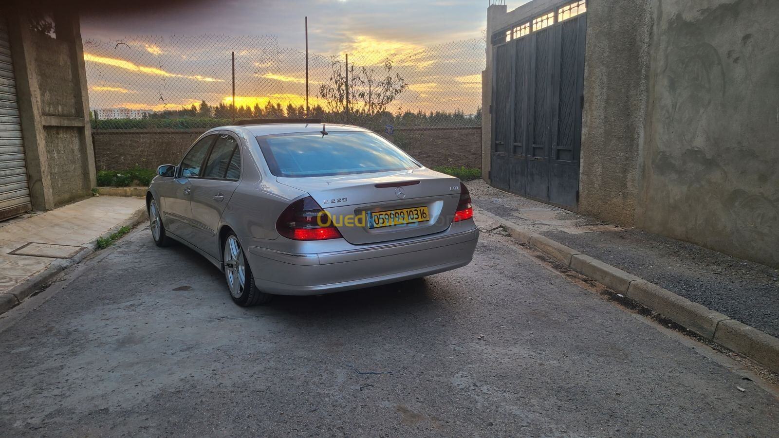 Mercedes Classe E 2003 AVONTGARD