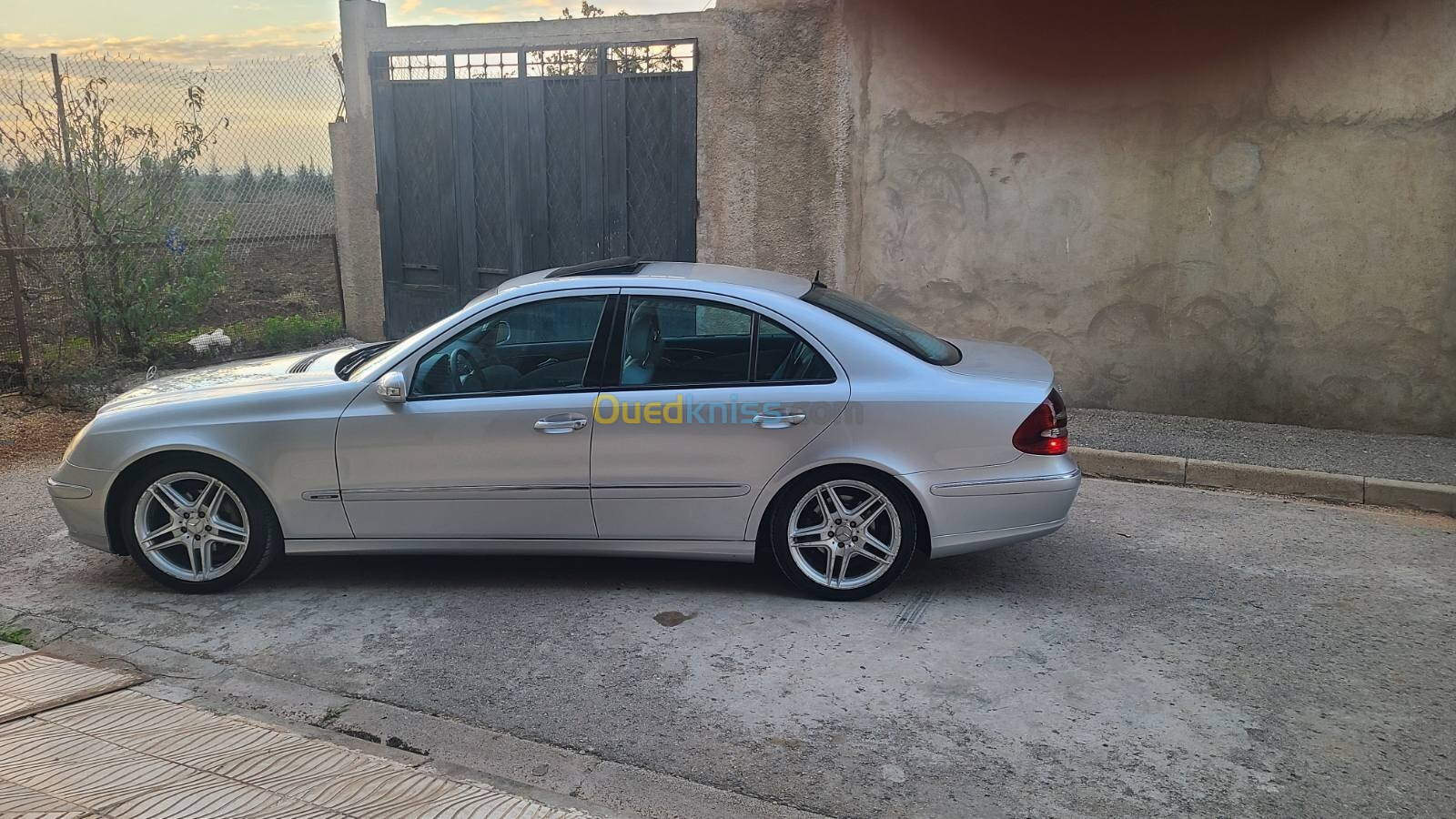 Mercedes Classe E 2003 AVONTGARD