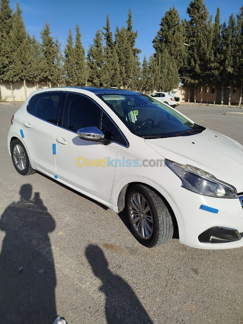 Peugeot 208 2018 Allure Facelift