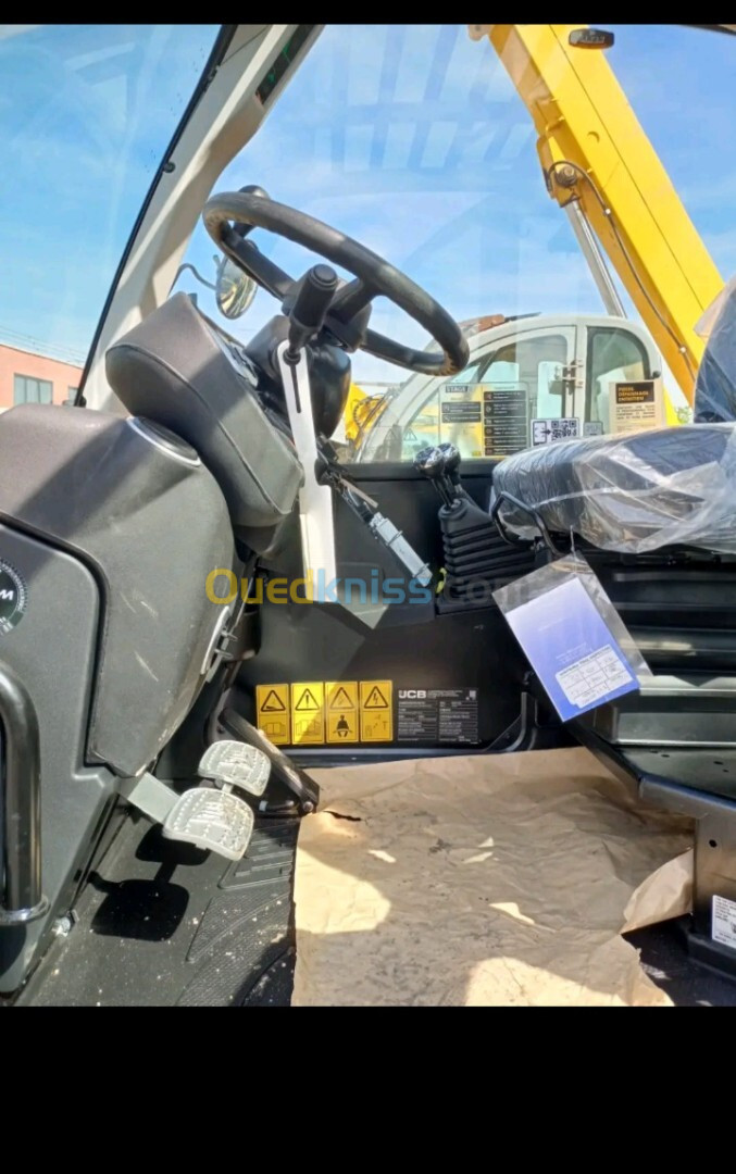 JCB JCB 2024