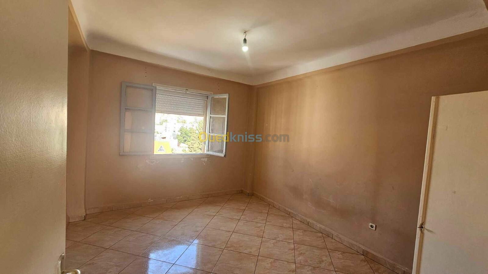 Location Appartement F4 Béjaïa Bejaia