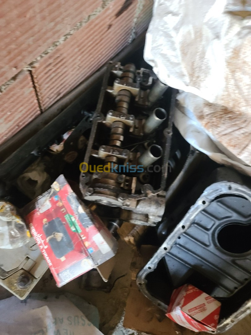 Pièces moteur mercedes بياس 