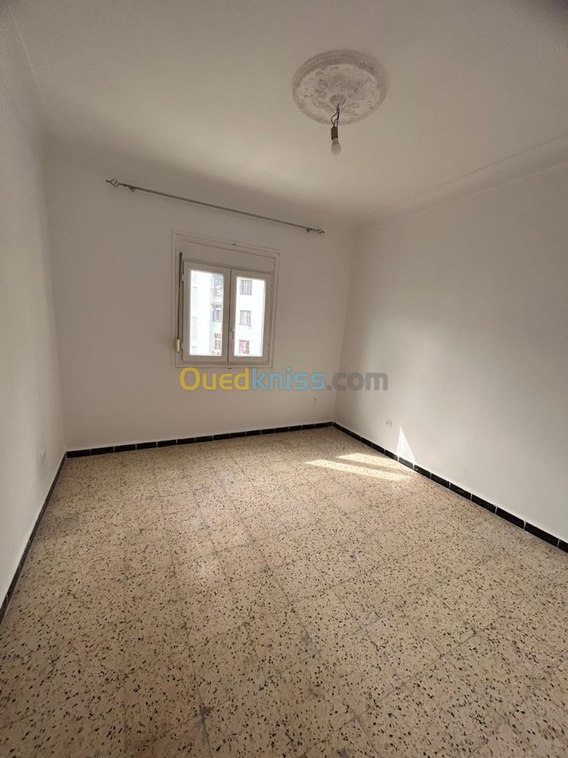 Location Appartement F4 Alger Birkhadem