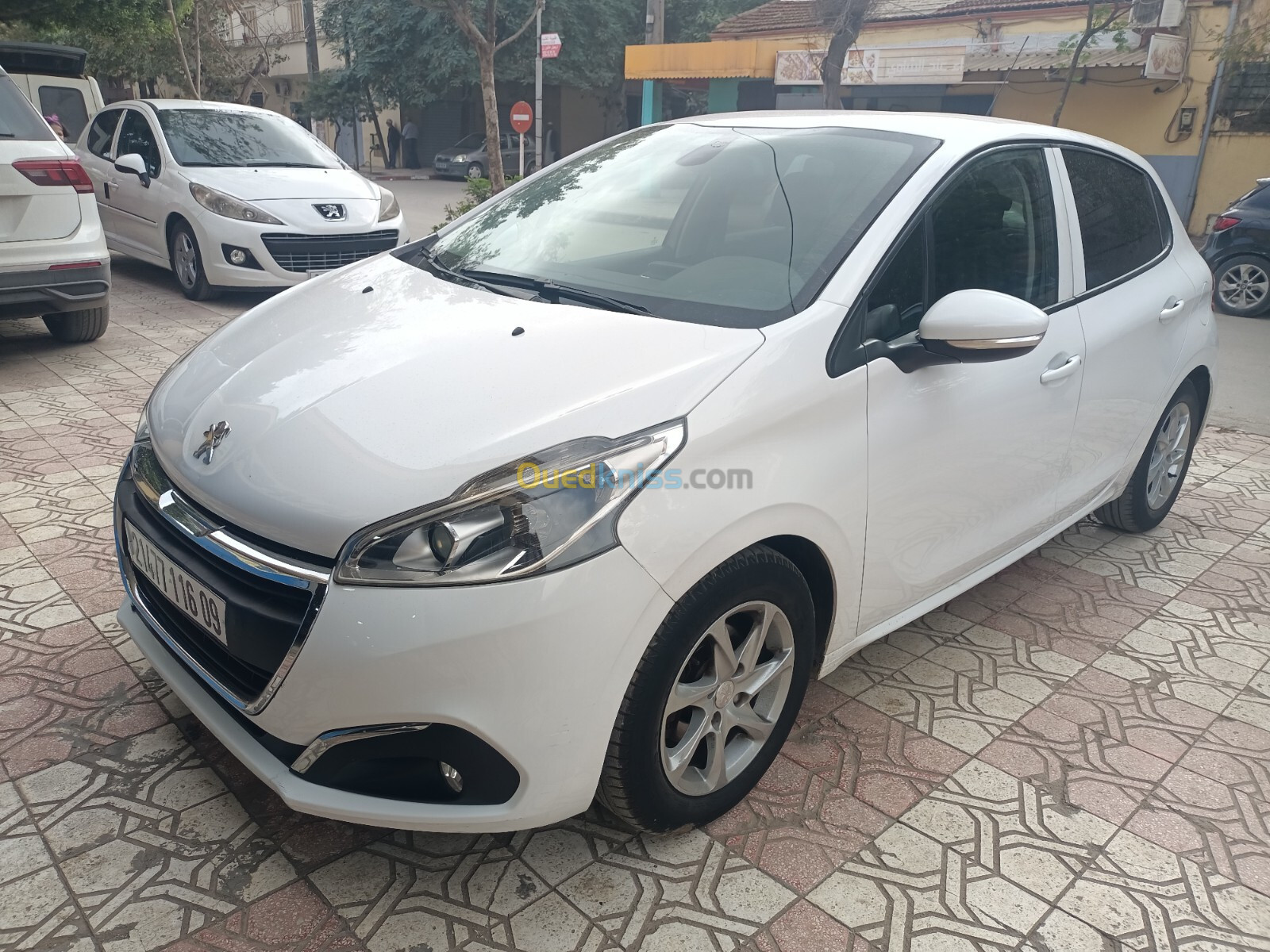 Peugeot 208 2016 Active Facelift