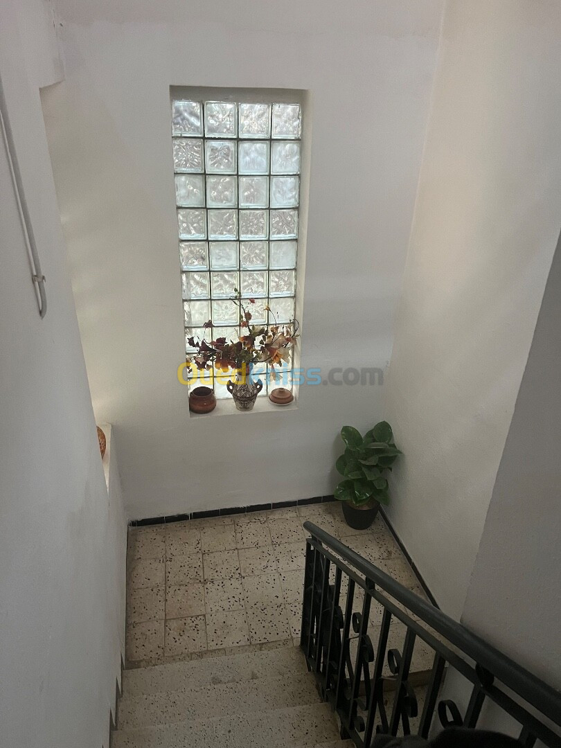 Location Niveau De Villa F4 Alger Birkhadem