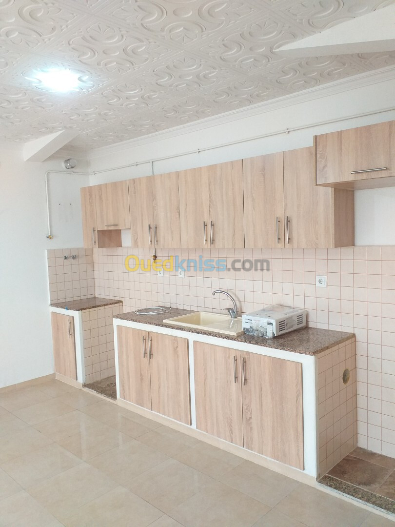 Location Appartement F3 Alger Hraoua