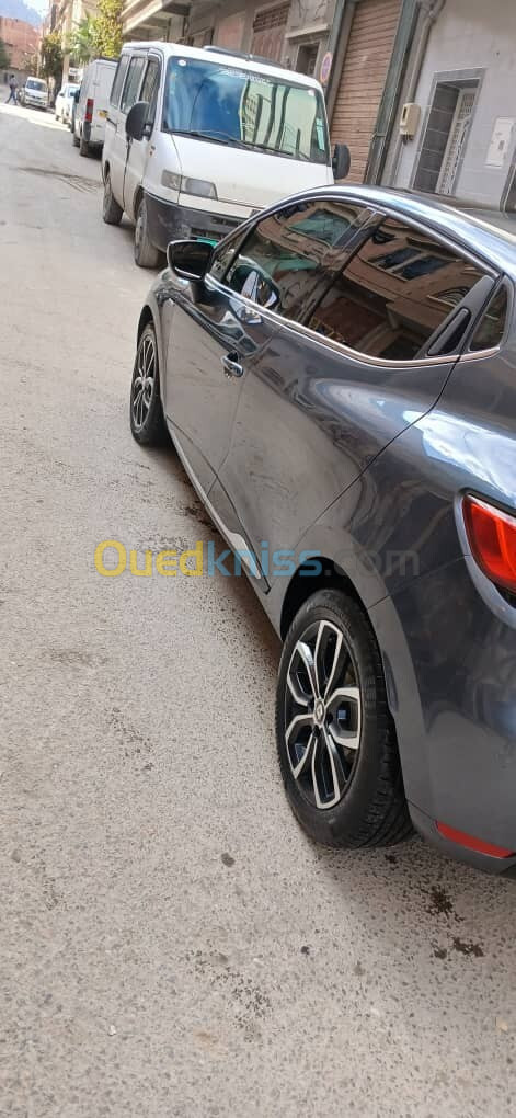 Renault Clio 4 2019 Limited 2