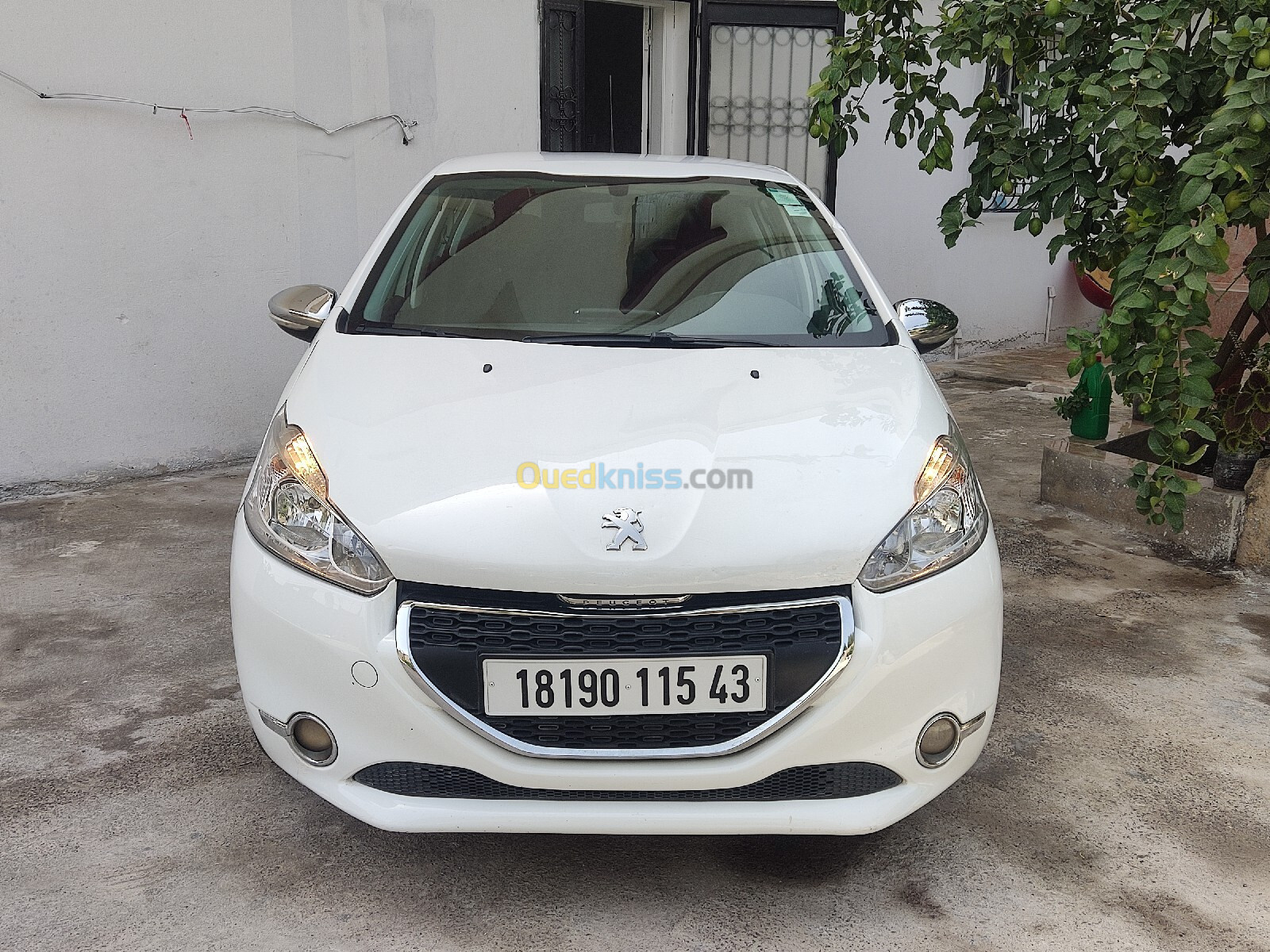 Peugeot 208 2015 208