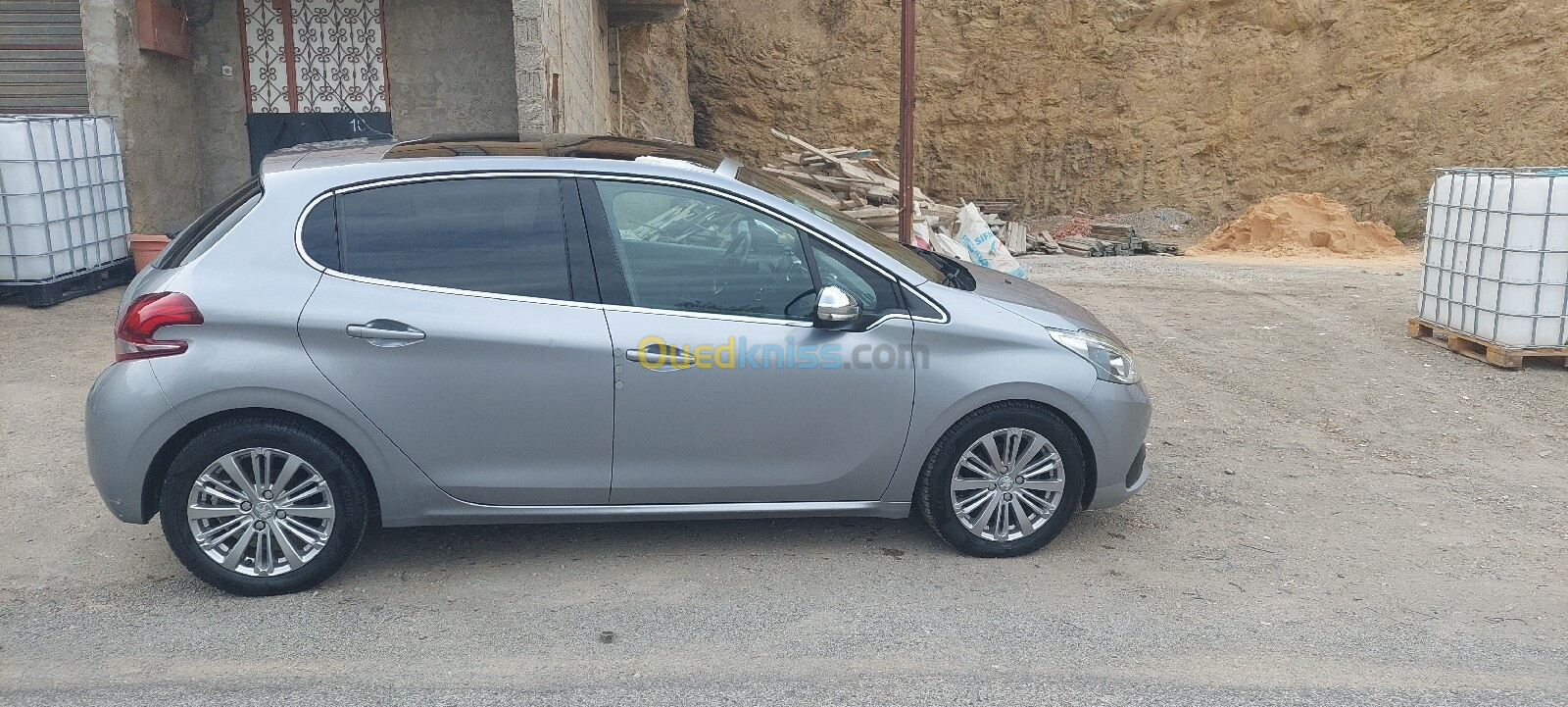 Peugeot 208 2019 Allure Facelift