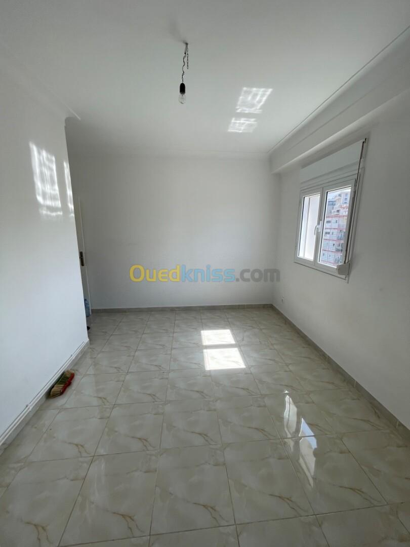 Location Appartement F5 Alger Ben aknoun