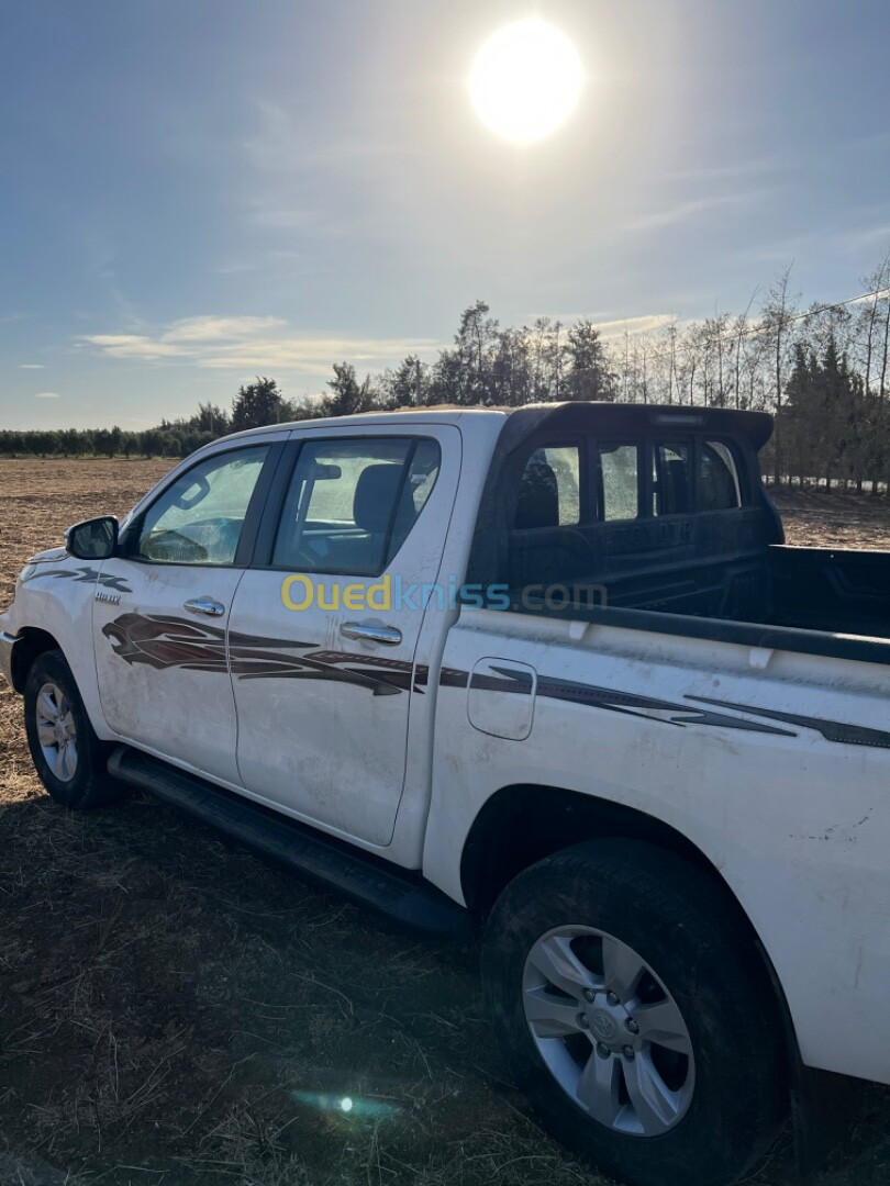 Toyota Hilux 2019 LEGEND DC 4x4