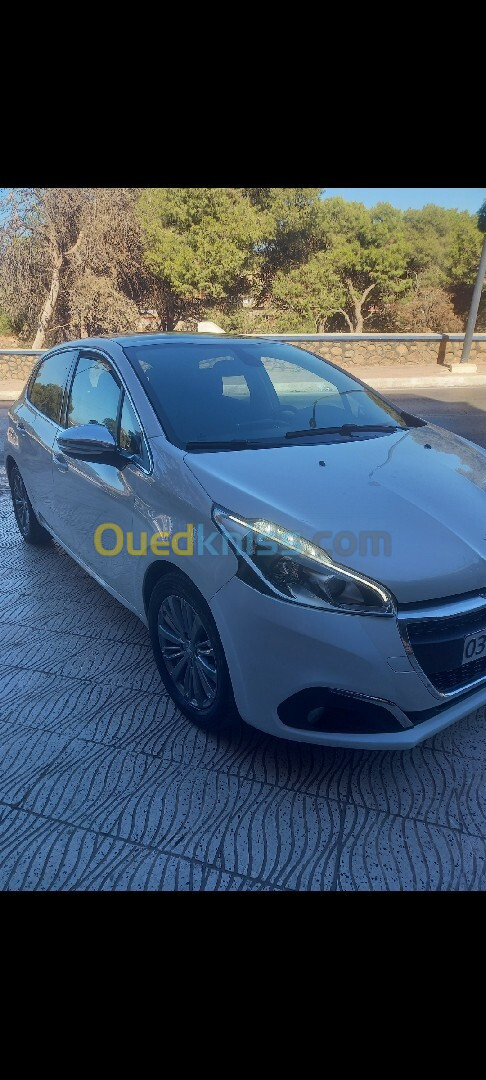 Peugeot 208 2020 Allure Facelift