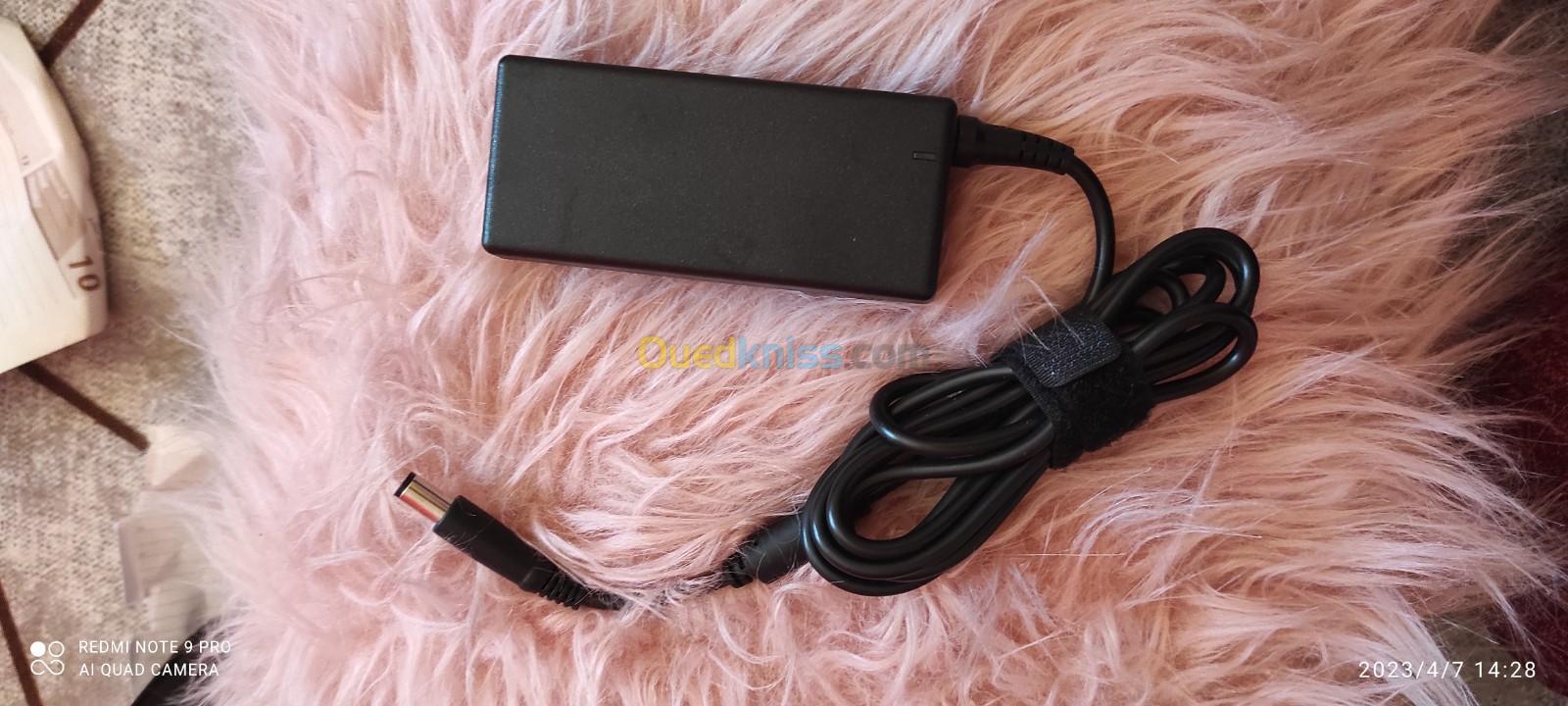 Chargeur ORIGINAL DELL 65 W Pour pc portable 