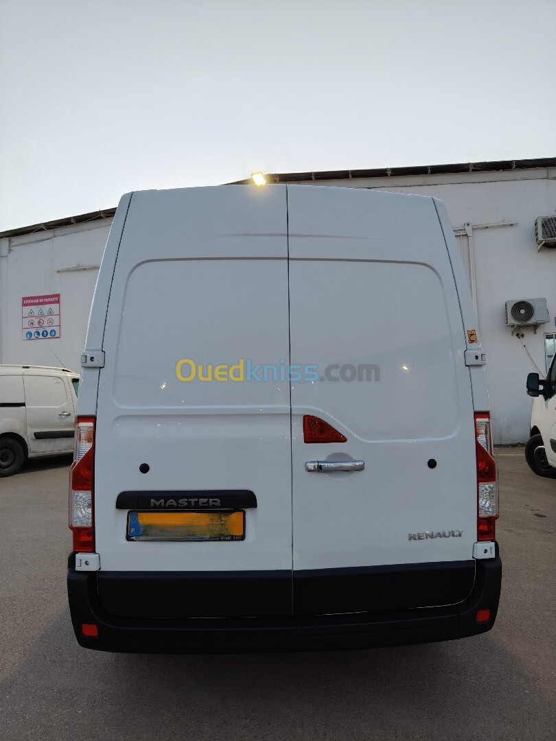 Renault Master 2020