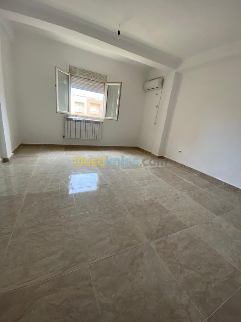 Location Appartement F4 Alger Reghaia