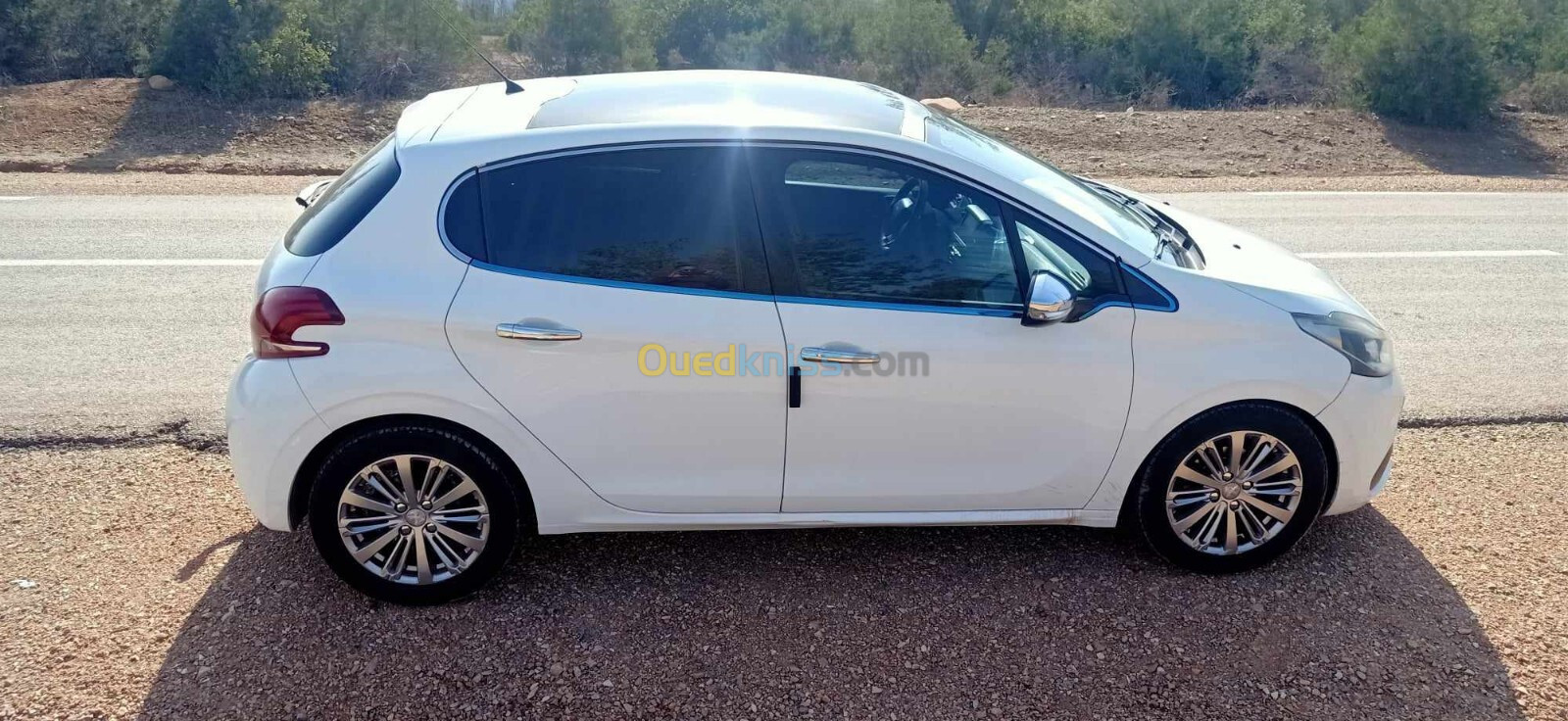 Peugeot 208 2016 208