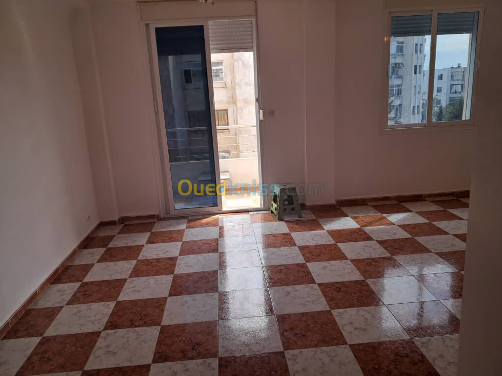 Location Appartement F3 Alger Ben aknoun