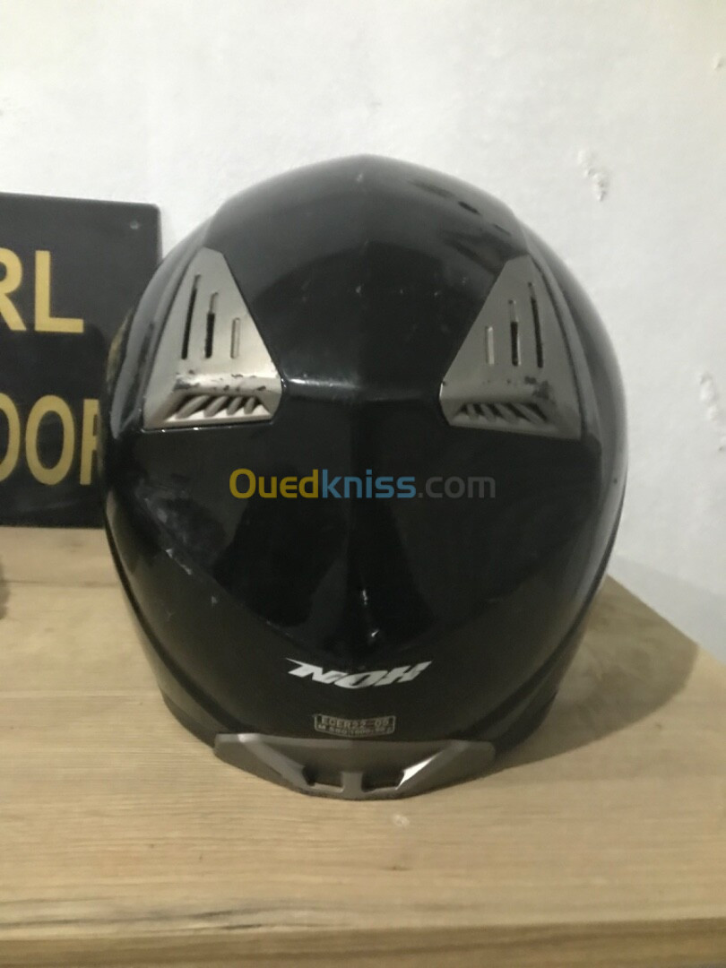 Casque moto AGV