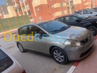 Nissan Tiida 5 portes 2007 Tiida 5 portes