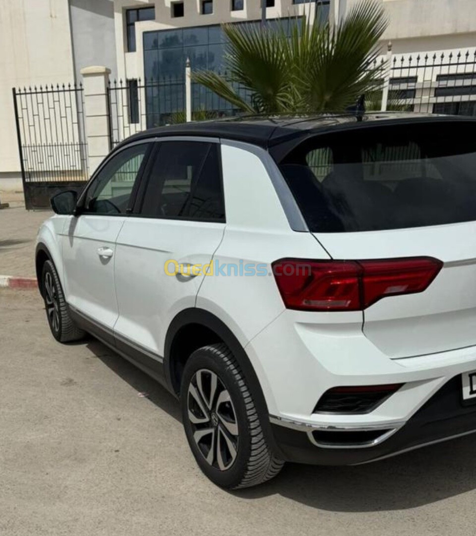 Volkswagen T-Roc 2022 Active