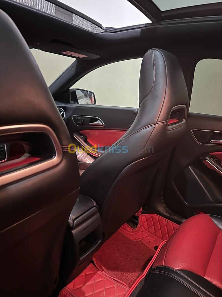 Mercedes CLA 2015 Coupé Exclusif + AMG 