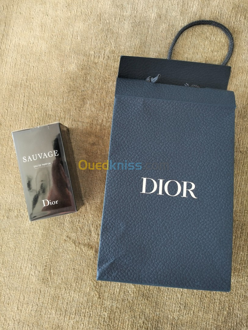 Dior sauvage la  60ml venu caba avec son sac cadeau dorigine