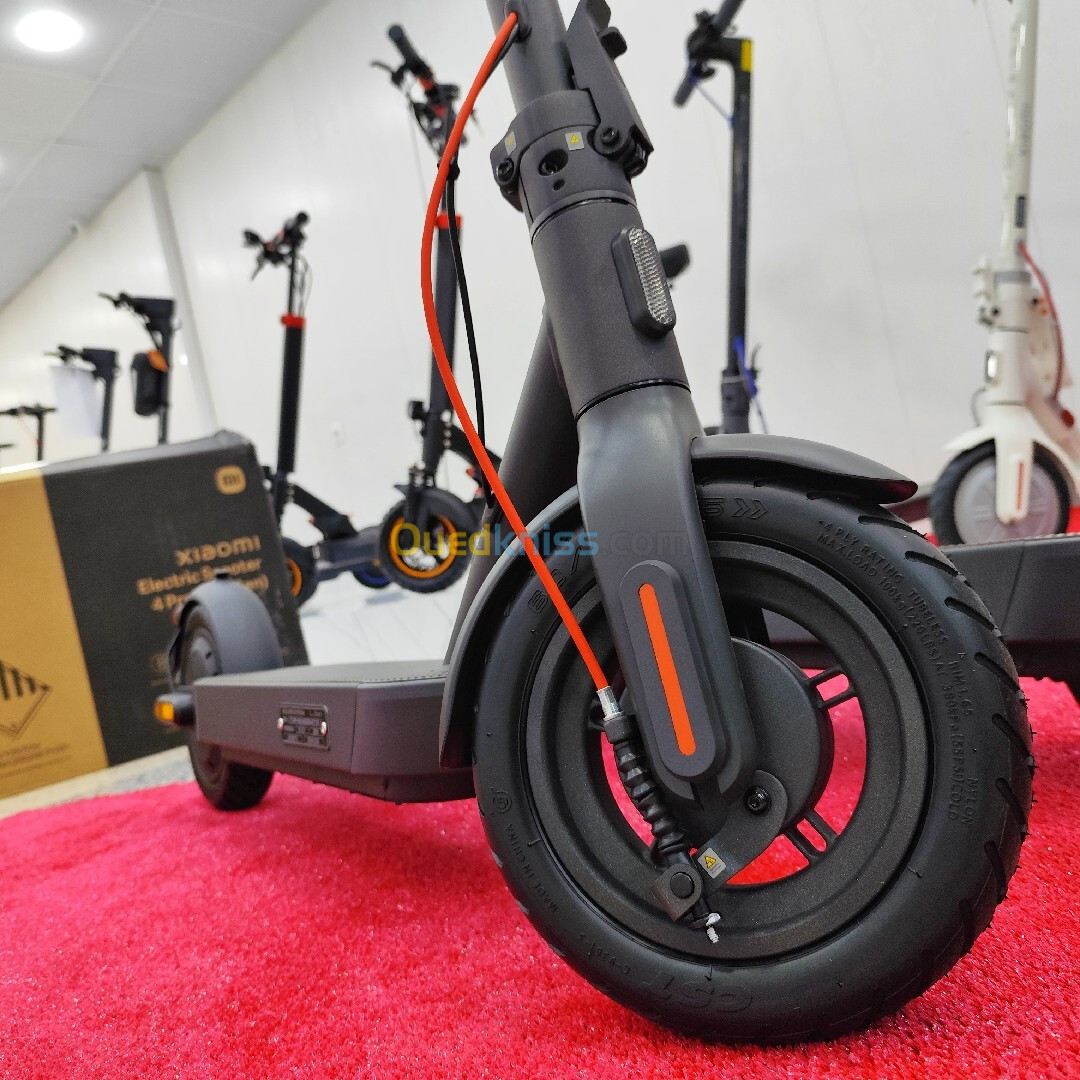 Trottinette Électrique Trotinette Xiaomi 4 Pro 2eme Génération i Jamais Utilisé