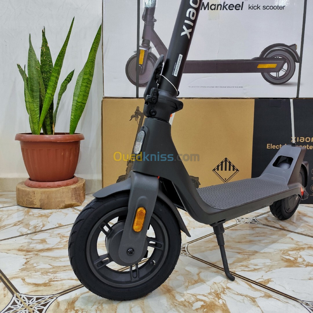 Trottinette Électrique Trotinette Xiaomi 4 Lite 2eme Génération i Jamais Utilisé!