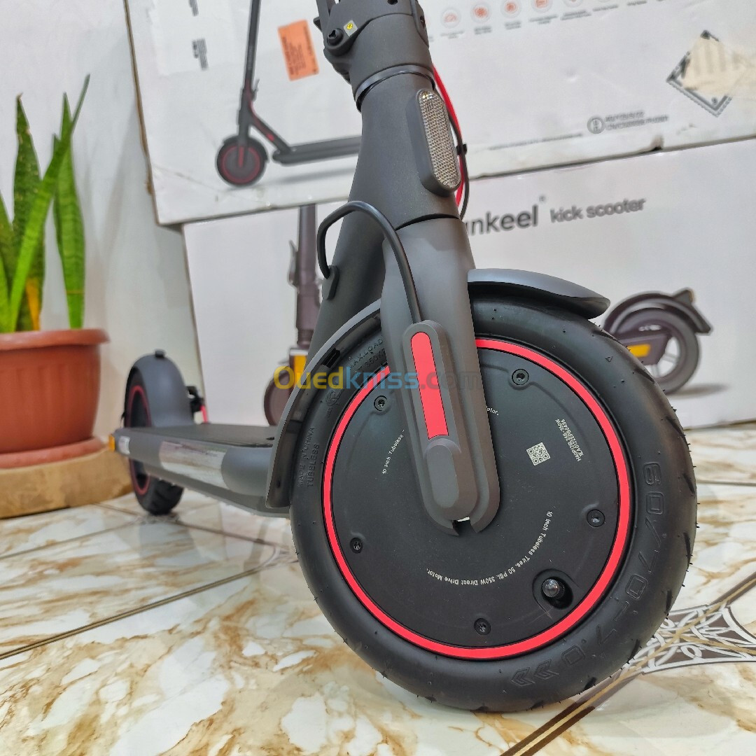 Trottinette Électrique Trotinette Xiaomi Pro 4 i Jamais Utilisé