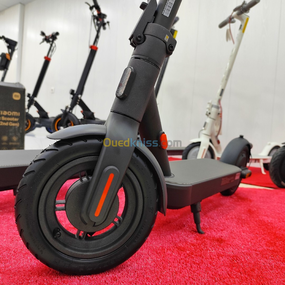 Trottinette Électrique Trotinette Xiaomi 4 Pro 2eme Génération i Jamais Utilisé