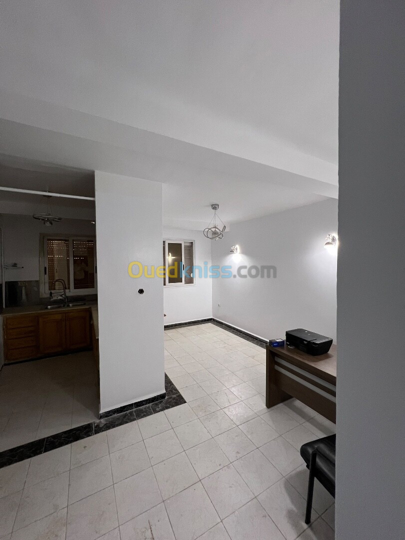 Location Appartement F4 Alger Dar el beida