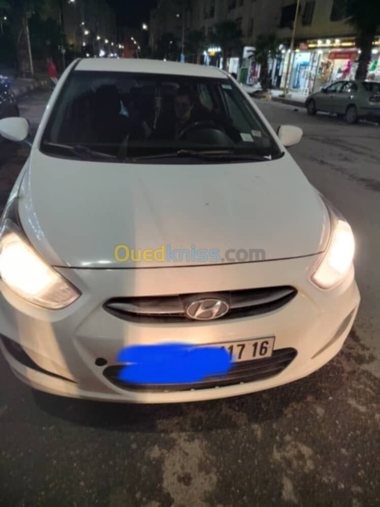 Hyundai Accent RB  5 portes 2017 