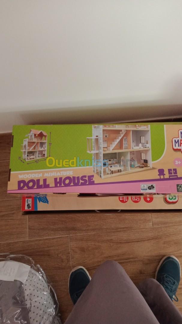 Maison poupée pour enfant 