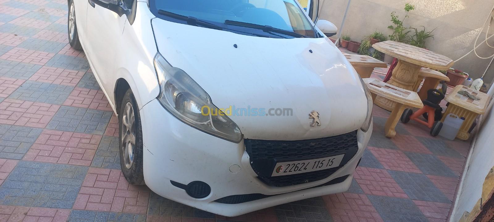 Peugeot 208 2015 Access