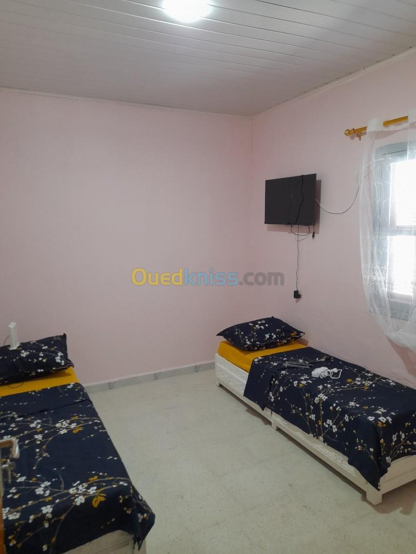 Location vacances Appartement F3 Skikda Collo