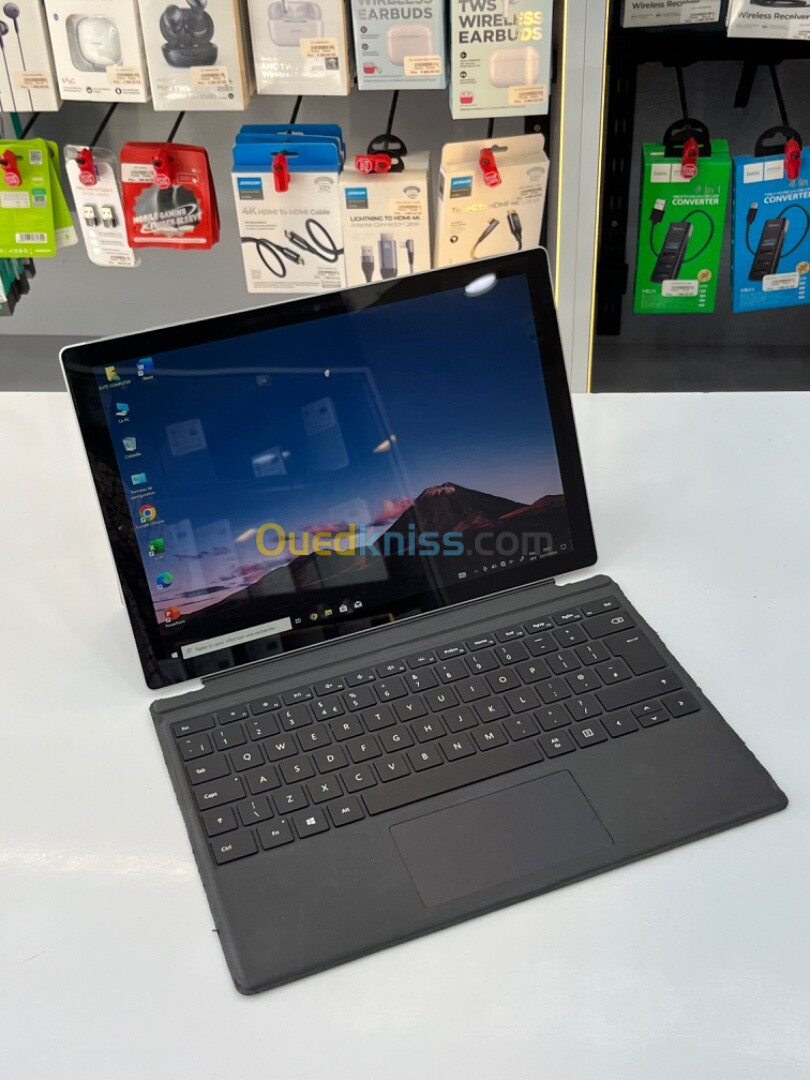 MICROSOFT SURFACE PRO 6 I5-8350U 8GB RAM 256GB SSD ECRAN 12.5"TACTILE 